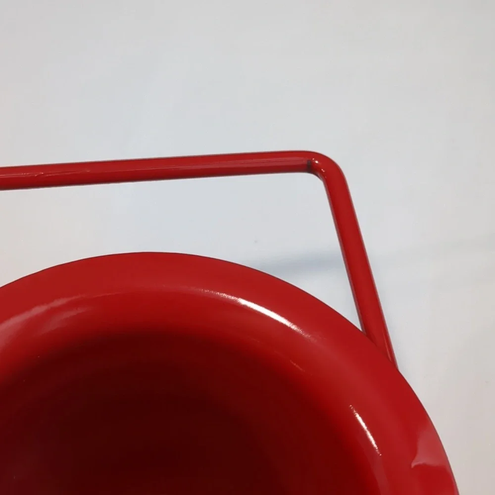 Neiman Marcus Red Classic 6 Cup Popover Pan